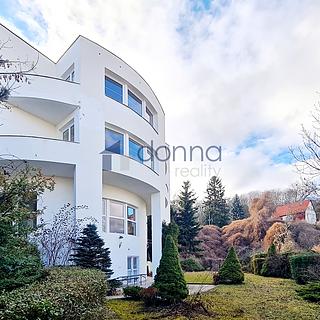 Pronájem vily 839 m² Praha Smíchov, Nový Zlíchov