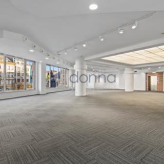 Pronájem obchodu 475 m² Praha