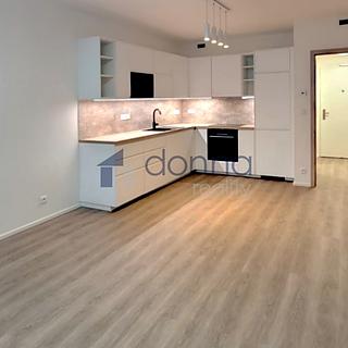 Pronájem bytu 2+kk 57 m² Praha Hloubětín, Poděbradská