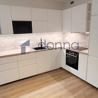 Pronájem bytu 2+kk 57 m² Praha Hloubětín, Poděbradská