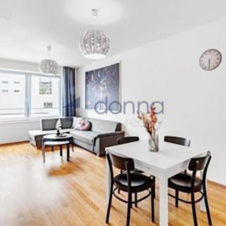 Pronájem bytu 2+kk 63 m² Praha