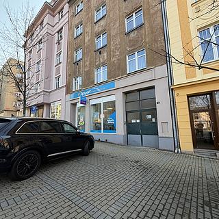 Prodej bytu 4+1 105 m² Karlovy Vary Rybáře, nám. 17. listopadu