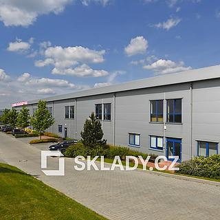 Pronájem skladu 1055 m² Praha