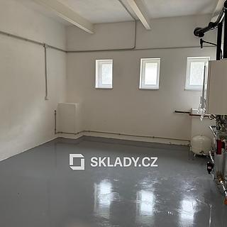 Pronájem skladu 150 m&sup2; Ostrov