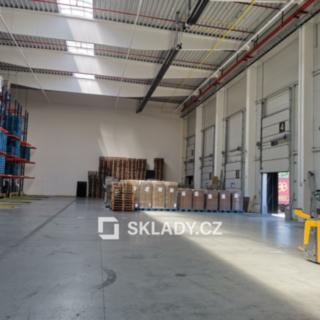 Pronájem skladu 2 000 m² Chlumec Český Újezd