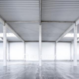 Pronájem skladu 7 000 m² Zákupy