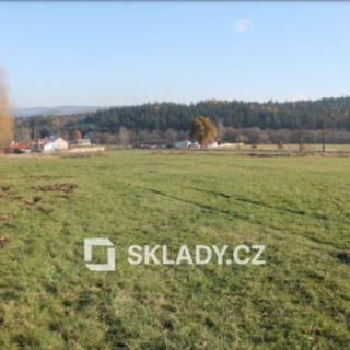Prodej komerčního pozemku 17 000 m² Poděbrady