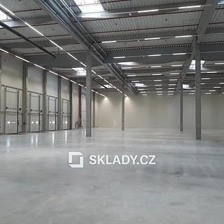 Pronájem skladu 5000 m&sup2; Nymburk