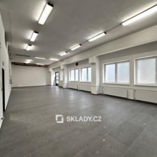 Pronájem skladu 618 m² Hořice