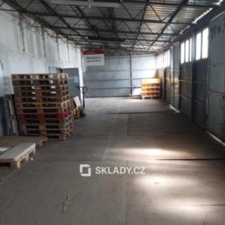 Pronájem skladu 2400 m² Hradec Králové