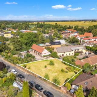 Prodej stavební parcely 1141 m² Polepy