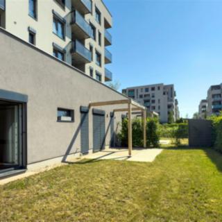 Pronájem bytu 3+kk 77 m² Praha