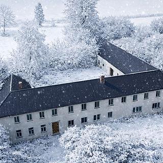 Prodej ostatního komerčního prostoru 996 m² Karle