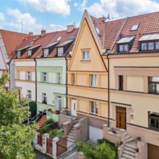 Prodej rodinného domu 243 m² Praha Dejvice, Nad Šárkou