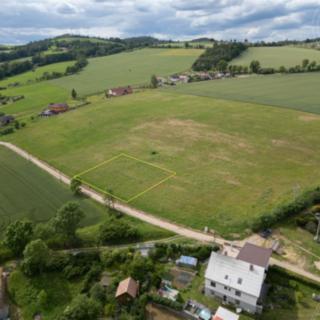 Prodej stavební parcely 999 m² Radíč