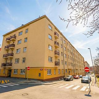 Prodej bytu 3+1 76 m² Praha Vršovice, Gruzínská