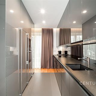 Pronájem bytu 3+kk 137 m² Praha Podolí, Na Klaudiánce