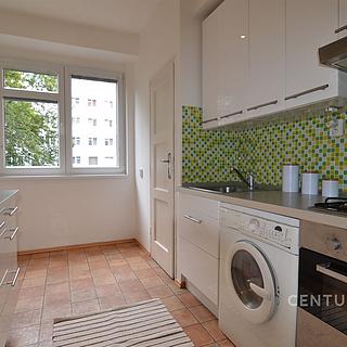 Pronájem bytu 3+1 79 m&sup2; Praha