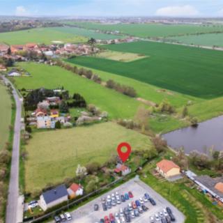 Prodej stavební parcely 1 412 m² Makotřasy
