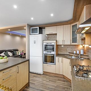 Prodej bytu 4+kk 114 m² Slaný