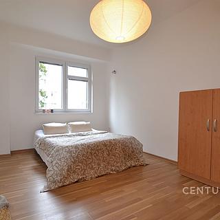 Pronájem bytu 3+1 79 m² Praha Vršovice, Vladivostocká