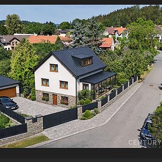 Prodej rodinného domu 210 m&sup2; Jíloviště