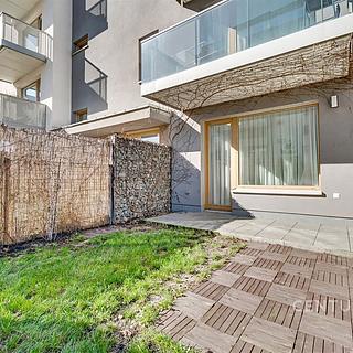 Pronájem bytu 1+kk a garsoniéry 33 m² Praha Hloubětín, Waltariho