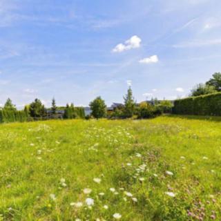 Prodej stavební parcely 800 m² Zdiby