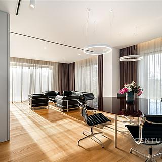 Pronájem bytu 3+kk 137 m&sup2; Praha