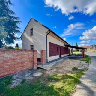 Prodej rodinného domu 186 m² Libiš, Libušino náměstí