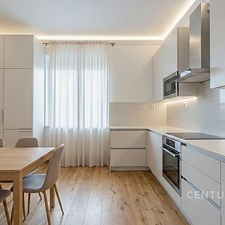 Prodej rodinného domu 130 m² Praha Satalice, K nádraží