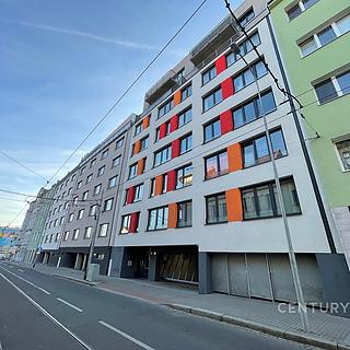 Pronájem parkovacího místa 13 m² Brno Zábrdovice, Vranovská