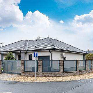 Prodej rodinného domu 214 m&sup2; Sibřina