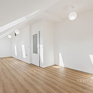 Prodej bytu 1+kk, garsoniery 35 m² Kladno