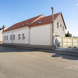 Prodej činžovního domu 370 m² Kladno