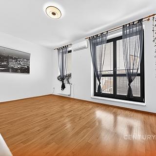 Pronájem bytu 1+kk a garsoniéry 31 m² Brno Husovice, náměstí Republiky