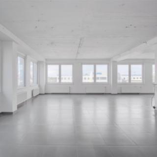Pronájem kanceláře 285 m² Praha