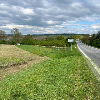 Prodej stavební parcely 3 858 m² Slavkov