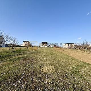 Prodej stavební parcely 793 m² Dolní Němčí