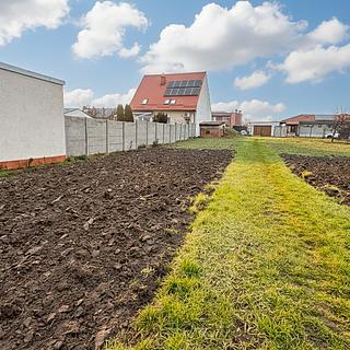 Prodej stavební parcely 553 m&sup2; Moravská Nová Ves