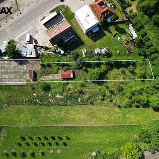 Prodej komerčního pozemku 1 844 m² Babice