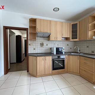 Pronájem bytu 3+1 89 m² Břeclav, náměstí Petra Bezruče