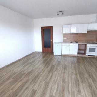 Pronájem bytu 1+kk, garsoniery 31 m² Slavkov u Brna