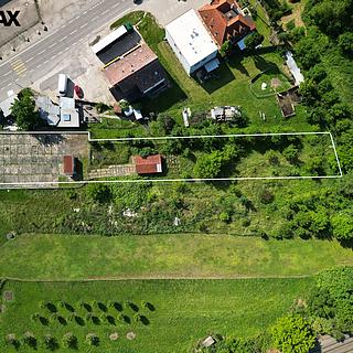 Prodej komerčního pozemku 1 844 m² Babice