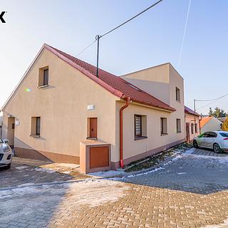Prodej rodinného domu 210 m² Miroslav, Kostelní
