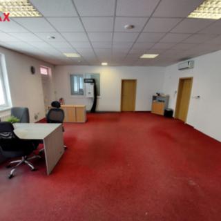 Pronájem skladu 150 m² Slavkov u Brna