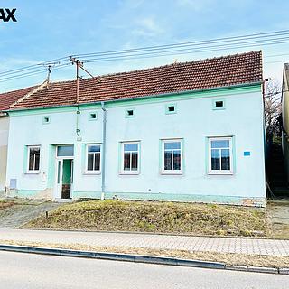 Prodej rodinného domu 80 m² Nesovice