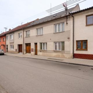 Prodej rodinného domu 240 m² Brodek u Prostějova