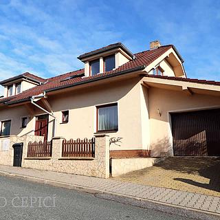 Pronájem rodinného domu 95 m&sup2; Zastávka