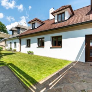 Prodej rodinného domu 387 m² Horní Stropnice